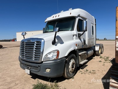 2016 Freightliner Cascadia 125 6x4 T/A Sleeper Truck Tractor