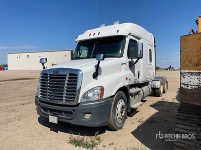 2016 Freightliner Cascadia 125 T/A Sleeper Truck Tractor
