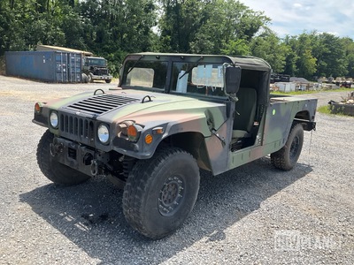 2001 AM General M1097A2 HMMWV 2 Door Soft Top w/Truck Body