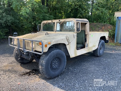 2010 AM General M1097A2 HMMWV 2 Door Soft Top w/Truck Body