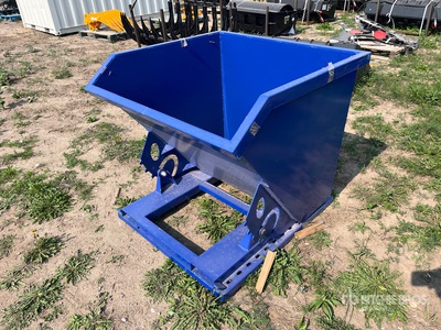 Greatbear 3 ft 7 in 1 cu. yd Self-Dumping Hopper (Unused)