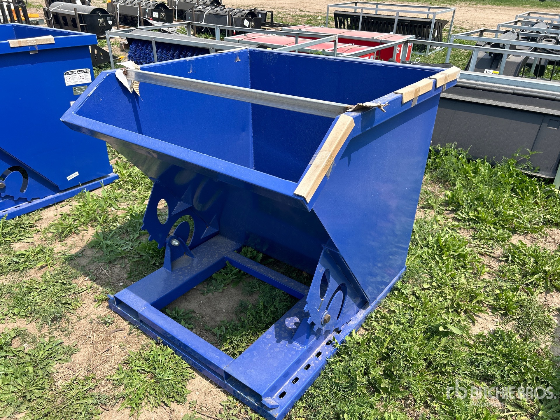 Greatbear 43 in 1 cu. yd Self-Dumping Hopper (Unused)