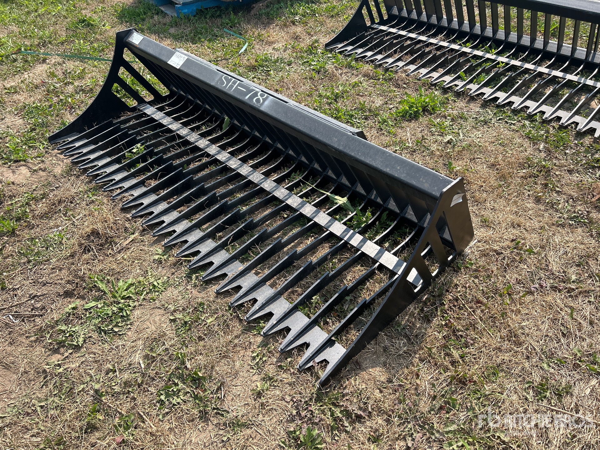 Greatbear 78 in Rock Skid Steer Bucket (Unused)