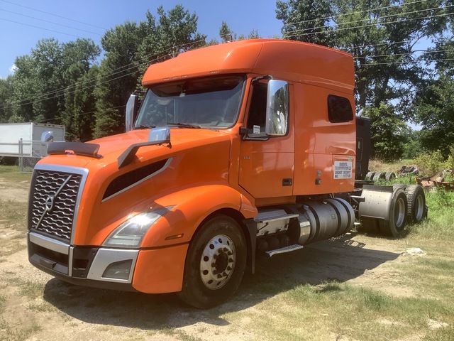 2019 Volvo VNL740 6x4 T/A Sleeper Truck Tractor