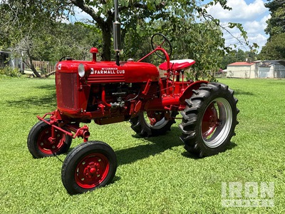 1951 (unverified) International McCormick Farmall Cub 2WD Wide Front Antique Tractor