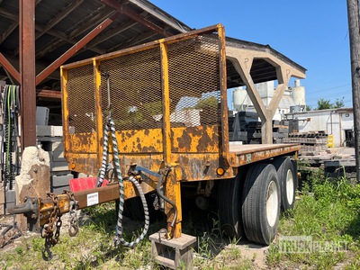 1999 Ward 12.5 ft T/A Pup Flatbed Trailer