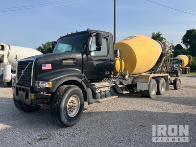 2006 Volvo VHD 6x4 Mixer Truck