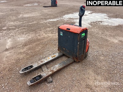 Toyota 1600 kg Electric Pallet Jack (Inoperable)