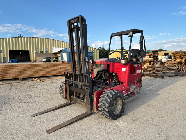 2006 Moffett M70 7000 lb 3x3 Truck Mounted Forklift