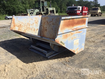 Self-Dumping Hopper