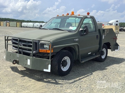 2001 Ford F-350 Super Duty Tow Tractor