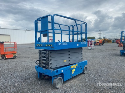 Genie Electric Scissor Lift
