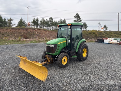 2006 John Deere 3520 4WD Utility Tractor