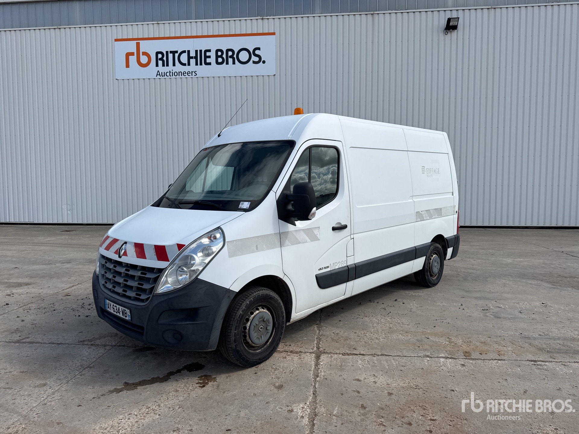 2010 Renault Master dCi125  Vehicule Utilitaire Cargo Van