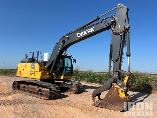 EXCAVADORA 2015 JOHN DEERE 210G