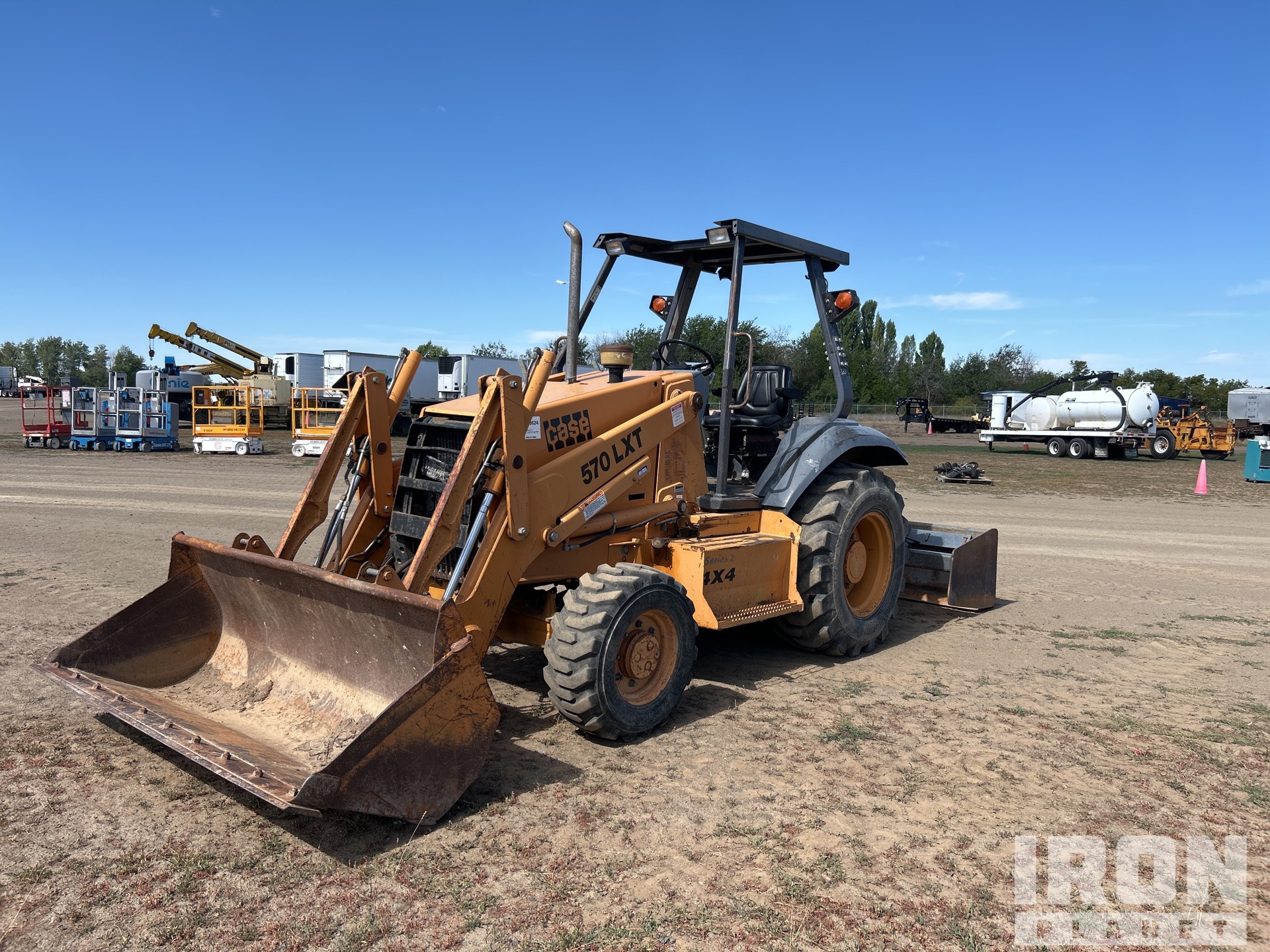 2000 Case 570L XT Series II 4x4 Landscape Loader