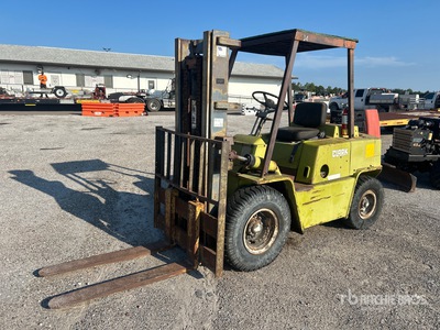 1978 Clark C500Y-70 7000 lb Pneumatic Tire Chariot Élévateur