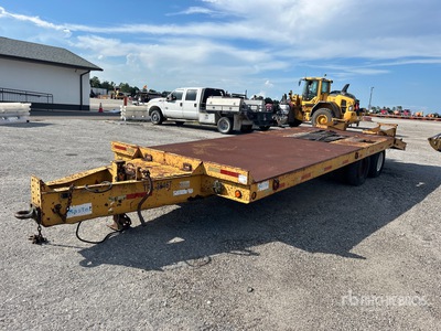 2000 Custom 25 ft T/A Remorque pour équipement