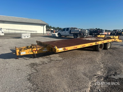 2000 Custom 10 ft Remolque Portamaquinaria