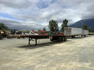 2007 Manac 53 ft Tri/A Remorque à plateau