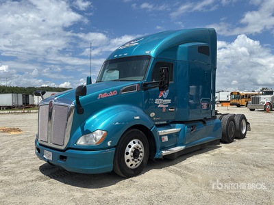 2017 Kenworth T680 6x4 Ciągnik siodłowy T/A z kabiną sypialną