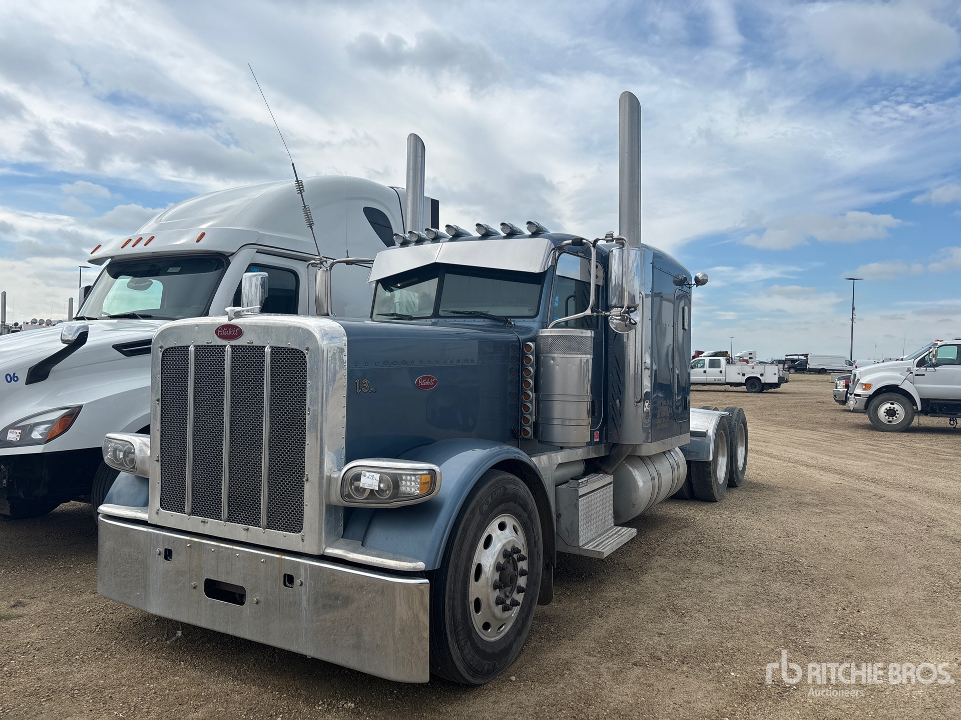 2016 Peterbilt 389 6x4 T/A Sleeper Truck Tractor
