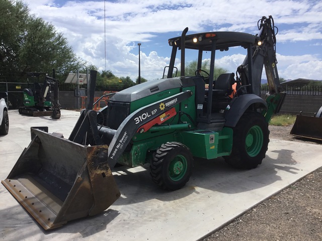 2018 John Deere 310L