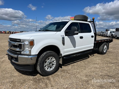 2022 Ford F-350 XLT 4x4 Crew Cab Pritsche-Lkw