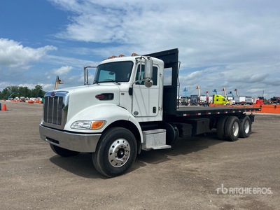 2015 Peterbilt 348 6x4 Portavheiculos