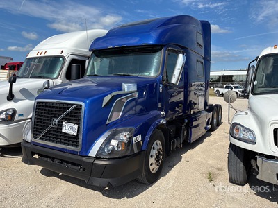 2018 Volvo VNL780 6x4 Cabeza Tractora Cabina Dormitorio (Inoperable)