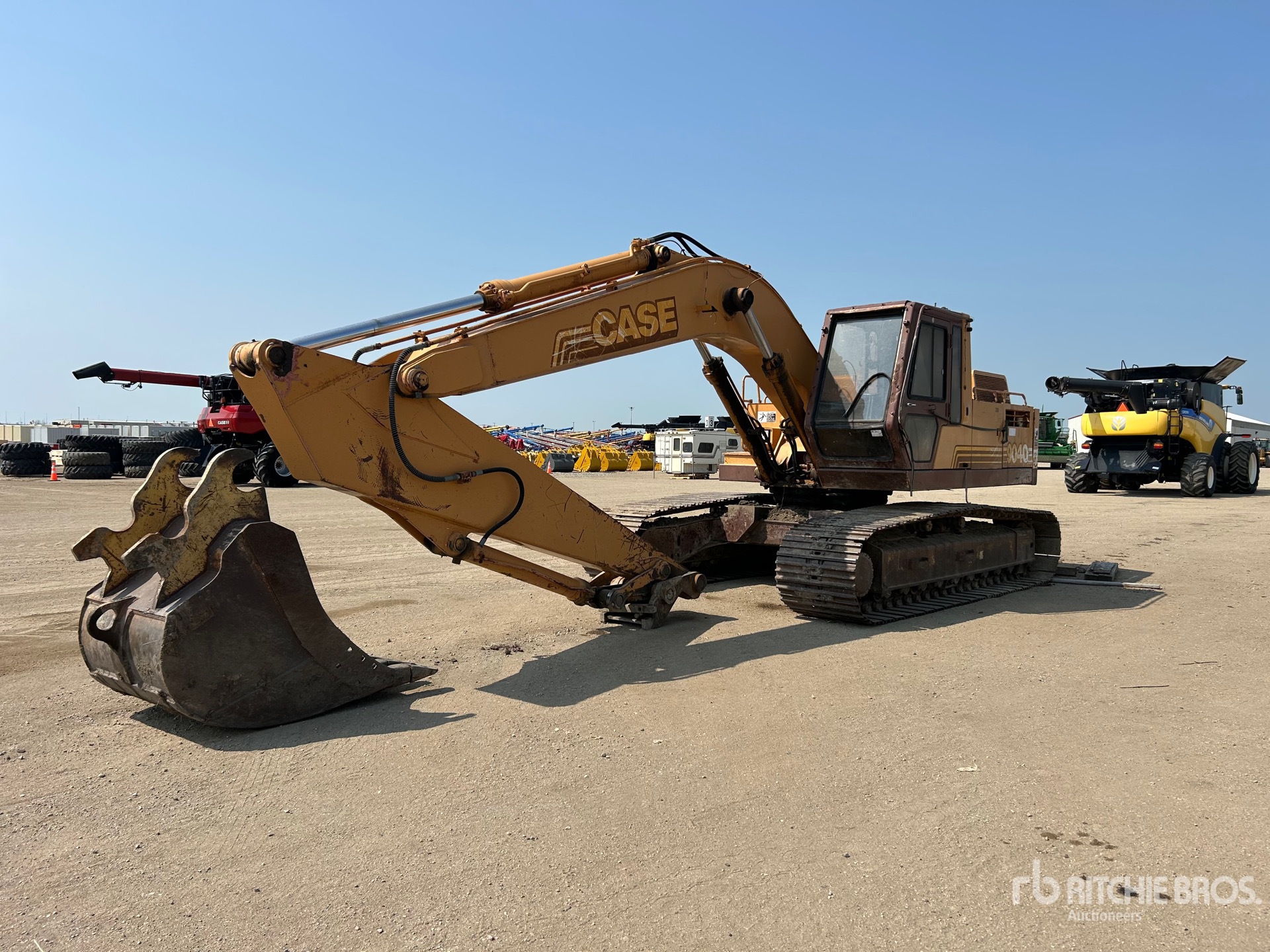 Case 9040 Tracked Excavator