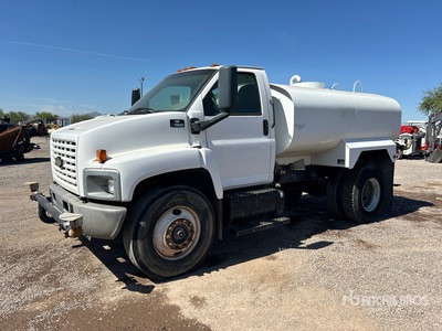 2007 Chevrolet C7500 2000 gal 4x2 Camion à eau