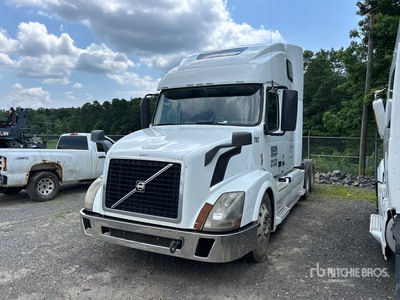 2015 Volvo VNL 6x4 Cabeza Tractora Cabina Dormitorio (Inoperable)