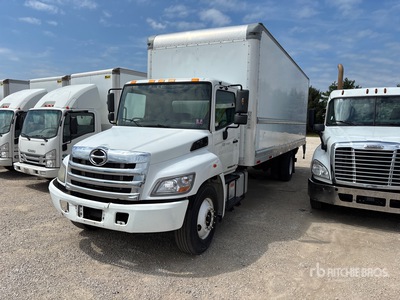 2018 Hino 268 4x2 Van Truck