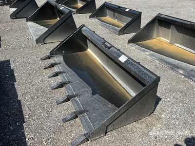 72 In Low Pro w/Teeth Godet pour Skid Steer