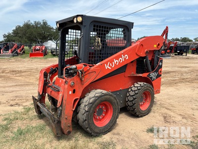 2022 Kubota SSV75 Two-Speed Skid Steer Loader