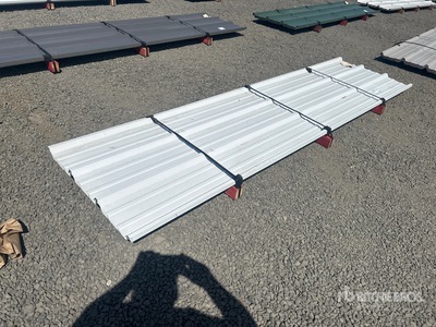 Quantity of (50) 2025 Kit Containers 12 ft Metal Roofing Varios metales (Unused)