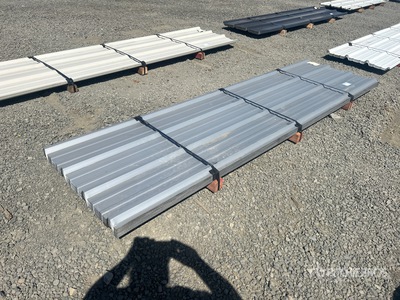 Quantity of (50) 2025 Kit Containers 12 ft Metal Roofing Varios metales (Unused)