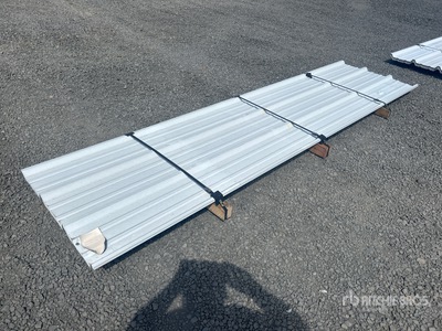 Quantity of (33) 2025 Kit Containers 12 ft Metal Roofing Varios metales (Unused)