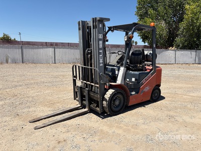 Heli 4600 lb Pneumatic Tire Forklift