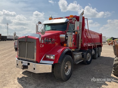 2016 Kenworth T800 8x4 Tri/A Dump Truck