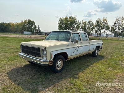1979 GMC 2500 Trailering Special 4x2 Crew Cab Pickup (Inoperable)