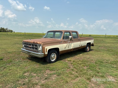 1979 GMC Sierra Grande 35 Camper Special 4x2 Crew Cab Pickup