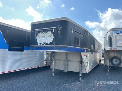 2018 Sundowner 43 ft T/A Gooseneck Enclosed Trailer