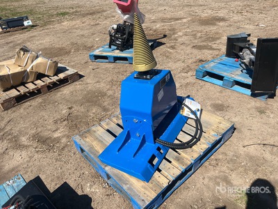 2025 GIYI GY-LS43B 43 in Skid Steer Log Splitter (Unused)