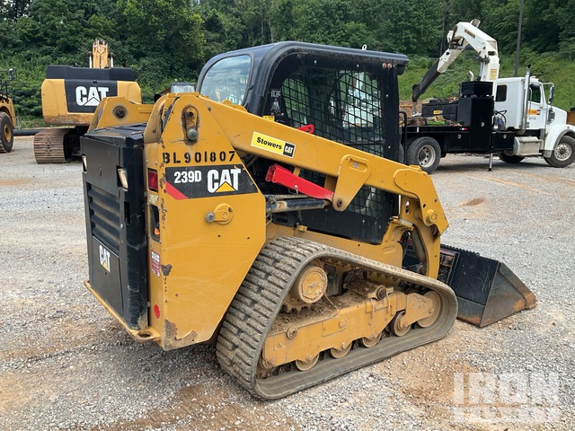 MINI CARGADOR SOBRE ORUGAS 2017 CATERPILLAR 239D