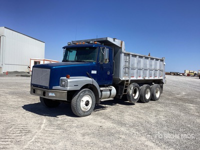 1996 Volvo 8x4 T/A Camión dumper