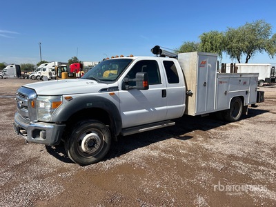 2015 Ford F-450 XLT 4x4 Extended Cab Service Truck