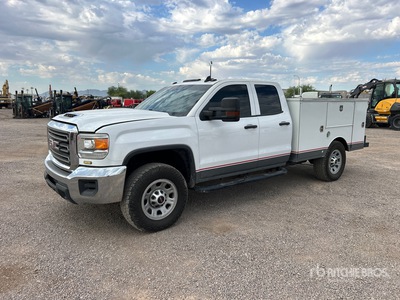 2018 GMC Sierra 2500 4x4 Crew Cab ユーティリティトラック