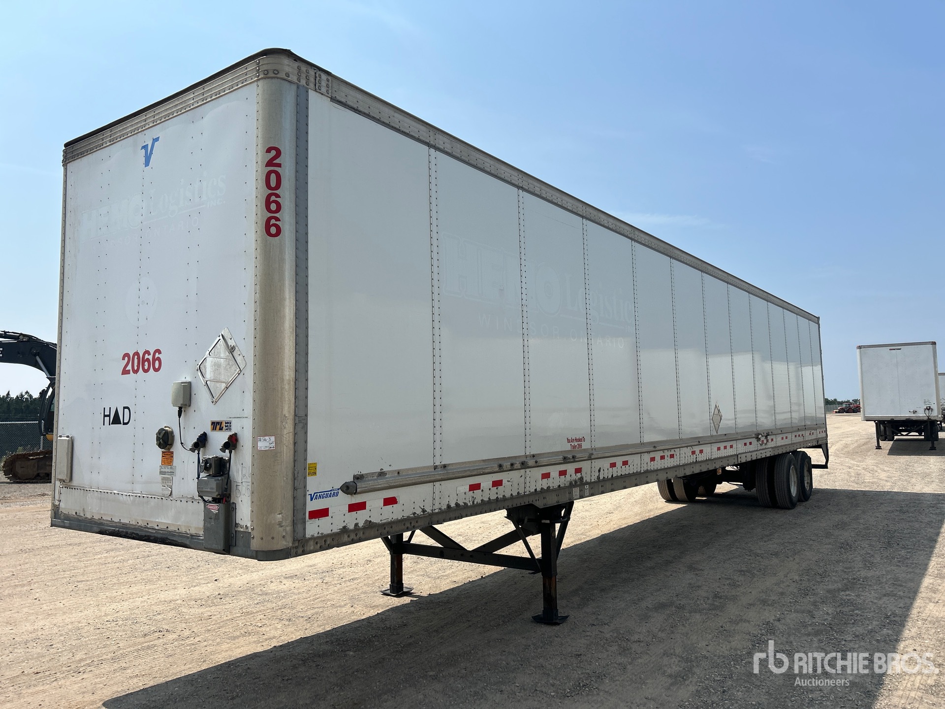 2017 Vanguard 53 ft x 102 in T/A Van Trailer
